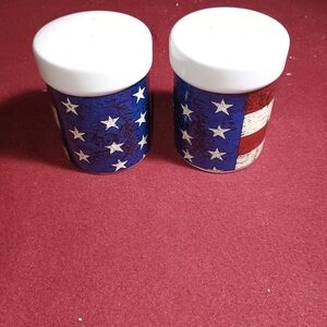 Patriotic Warren Kimble Sakura Colonial Salt and Pepper Shakers New